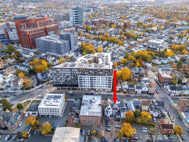 93 Easton Avenue, New Brunswick, NJ 08901