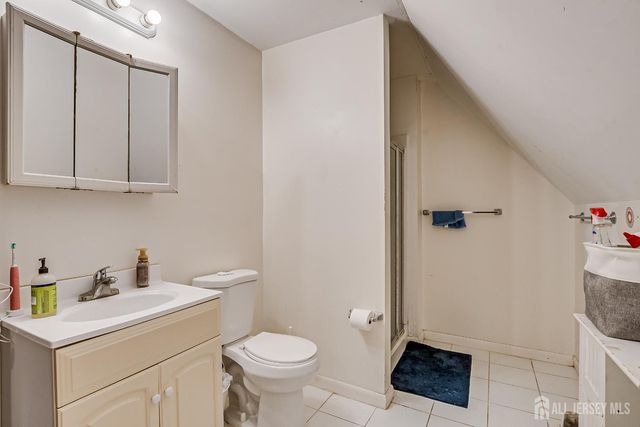 93 Easton Avenue, New Brunswick, NJ 08901