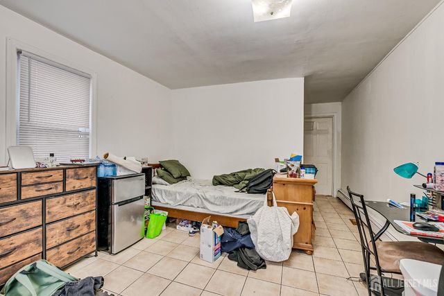 93 Easton Avenue, New Brunswick, NJ 08901