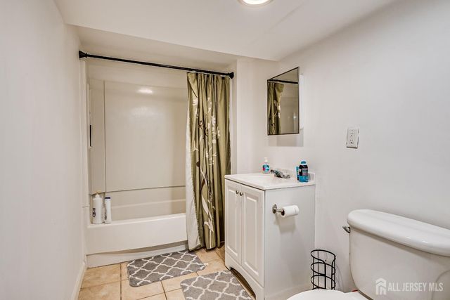 93 Easton Avenue, New Brunswick, NJ 08901