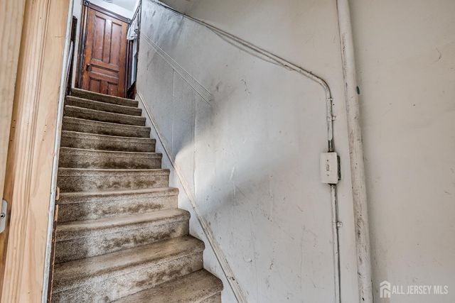 93 Easton Avenue, New Brunswick, NJ 08901