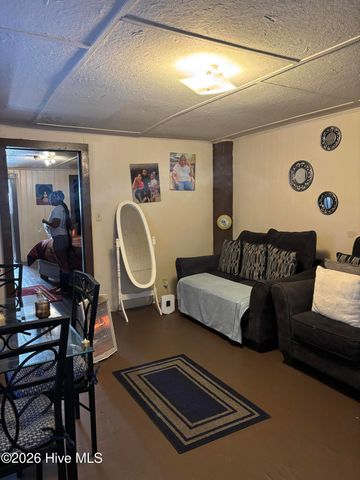 628 Viola Street E, Wilson, NC 27893