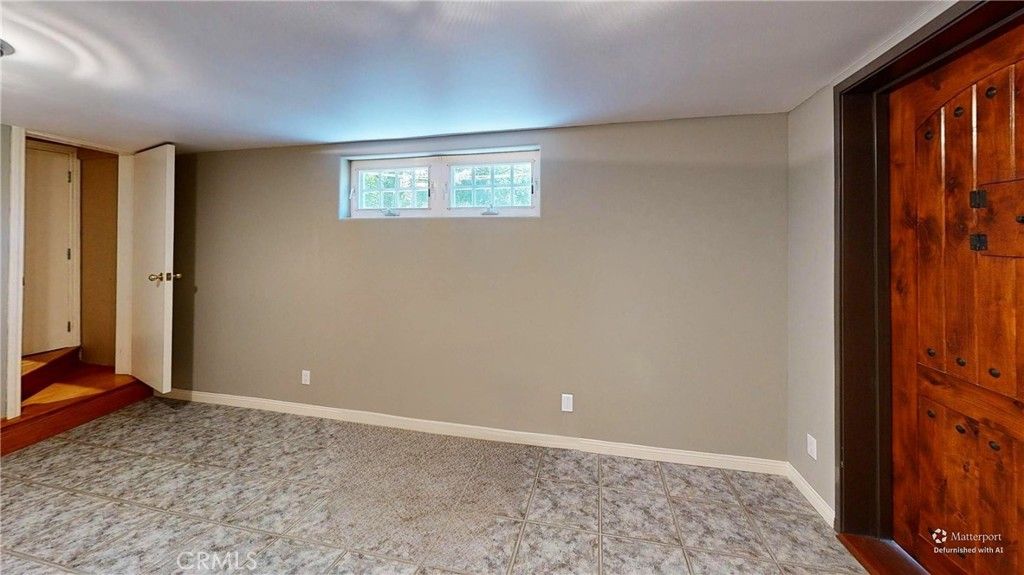 Image 22 of property listing at 4936 Llano, Woodland Hills, CA 91364