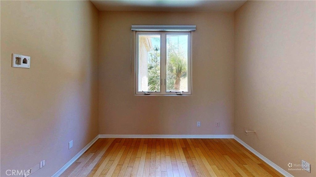 Image 27 of property listing at 4936 Llano, Woodland Hills, CA 91364
