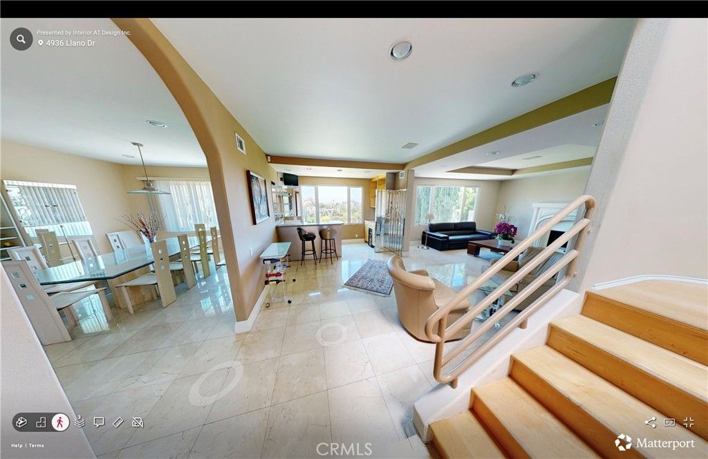 Image 4 of property listing at 4936 Llano, Woodland Hills, CA 91364