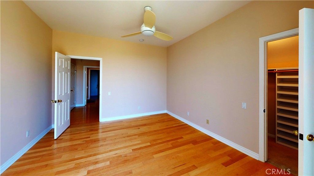 Image 45 of property listing at 4936 Llano, Woodland Hills, CA 91364