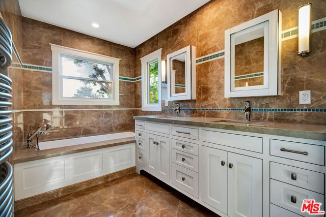 20207 Piedra Chica Road, Malibu, CA 90265