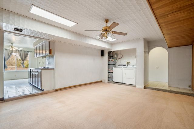 6505 MCKINNEY Drive NE, Albuquerque, NM 87109