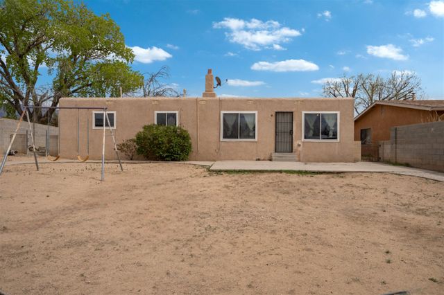 6505 MCKINNEY Drive NE, Albuquerque, NM 87109