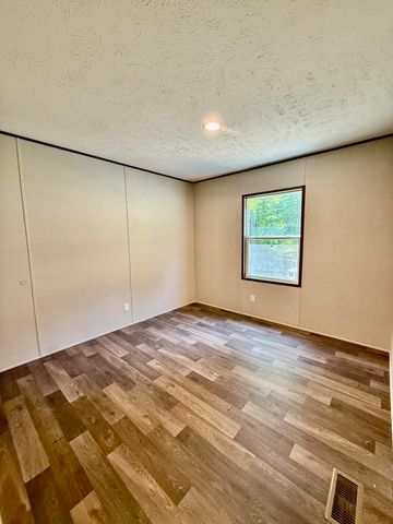 102 Morrison Lane, Ringgold, GA 30736