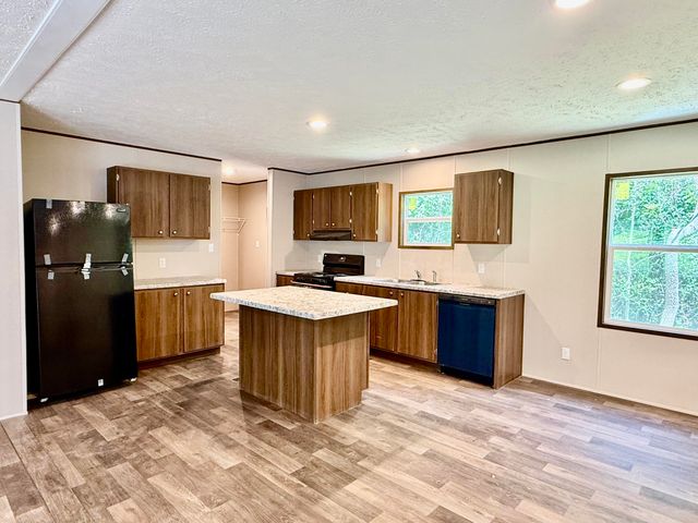 102 Morrison Lane, Ringgold, GA 30736