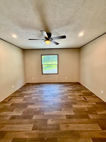 102 Morrison Lane, Ringgold, GA 30736