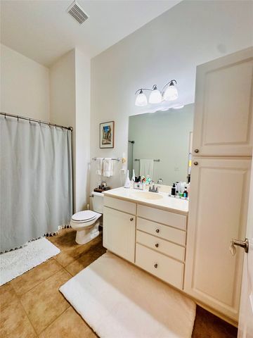 6350 Coachlight Drive 1304, West Des Moines, IA 50266
