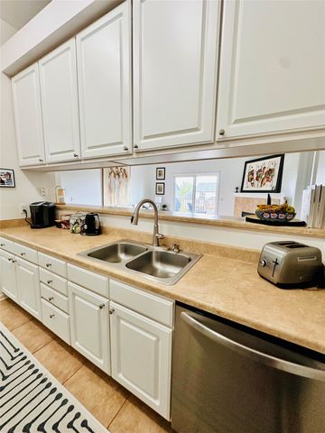 6350 Coachlight Drive 1304, West Des Moines, IA 50266