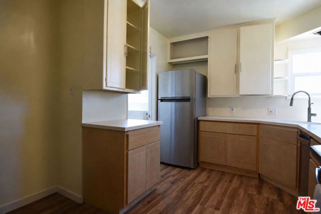 9116 S 5th Avenue, Inglewood, CA 90305