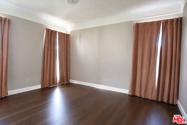 9116 S 5th Avenue, Inglewood, CA 90305