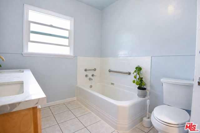 9116 S 5th Avenue, Inglewood, CA 90305