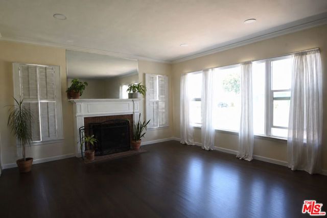 9116 S 5th Avenue, Inglewood, CA 90305