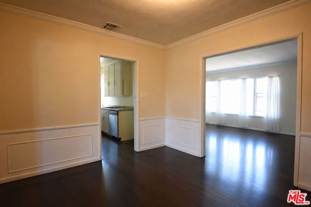 9116 S 5th Avenue, Inglewood, CA 90305