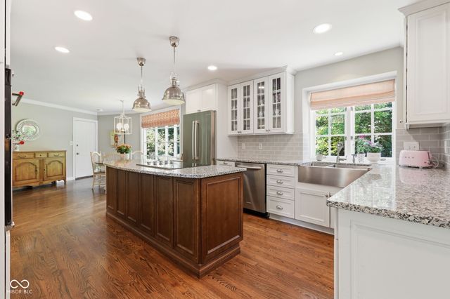 10904 Spring Mill Lane, Carmel, IN 46032