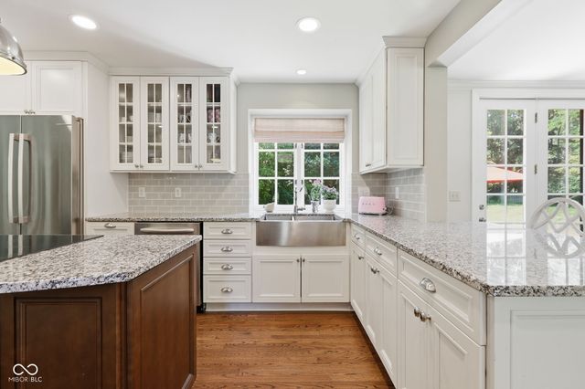 10904 Spring Mill Lane, Carmel, IN 46032