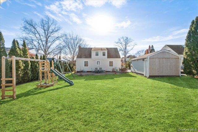 149 Hilburn Road, Scarsdale, NY 10583