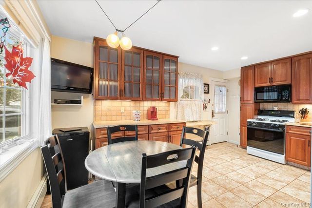 149 Hilburn Road, Scarsdale, NY 10583