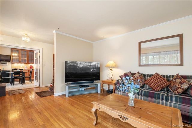 149 Hilburn Road, Scarsdale, NY 10583