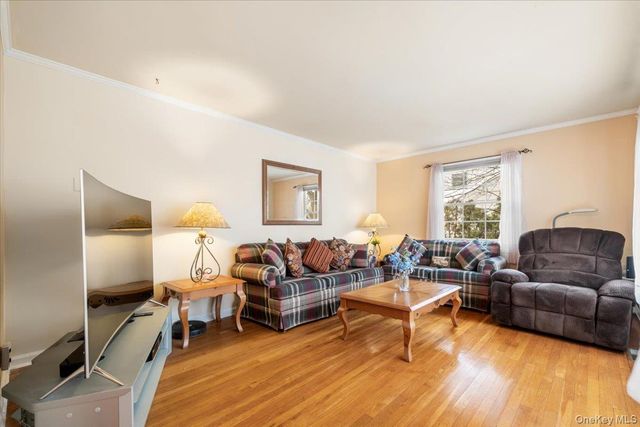 149 Hilburn Road, Scarsdale, NY 10583