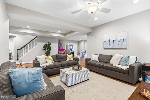 10107 DAPHNEY HOUSE WAY, Rockville, MD 20850