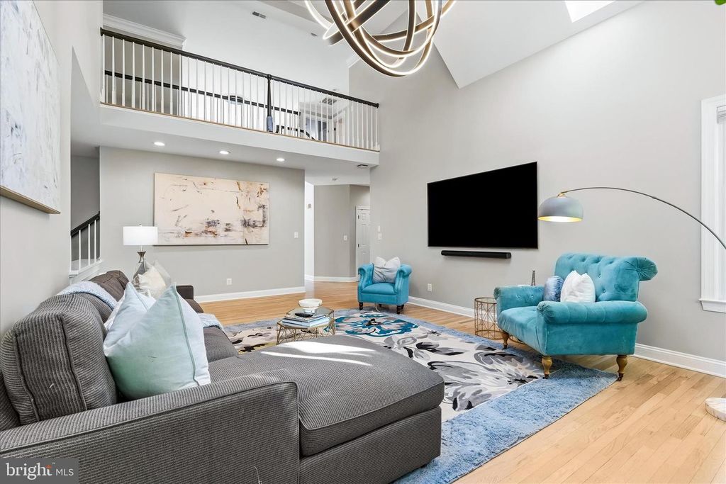 Image 21 of property listing at 10107 DAPHNEY HOUSE WAY, Rockville, MD 20850