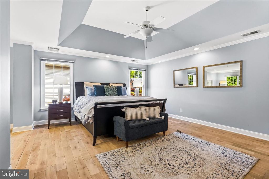 Image 38 of property listing at 10107 DAPHNEY HOUSE WAY, Rockville, MD 20850