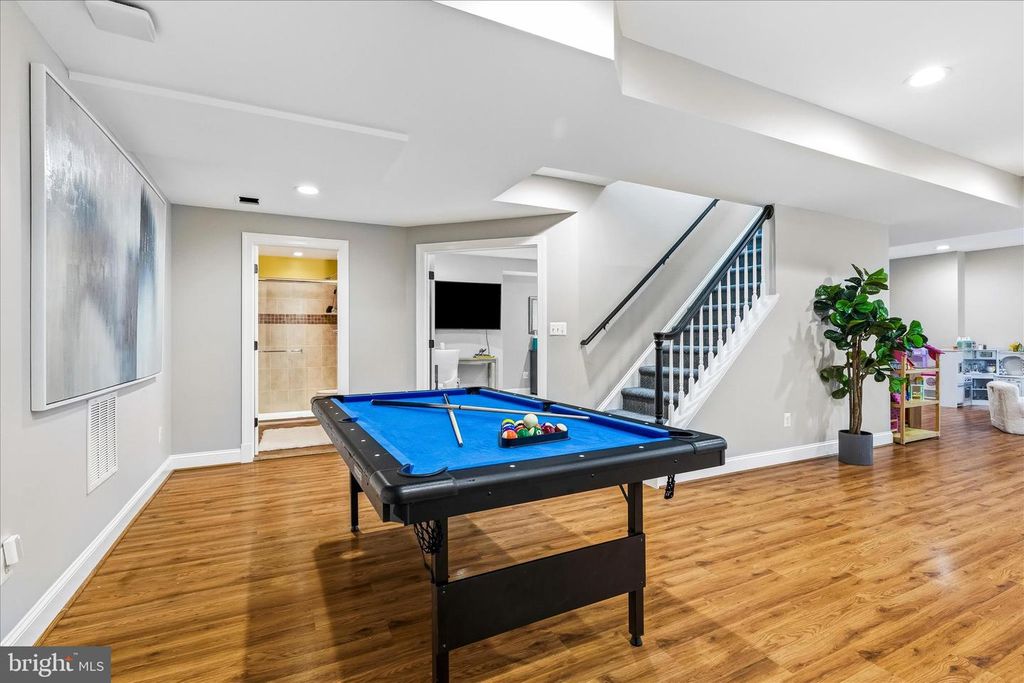 Image 52 of property listing at 10107 DAPHNEY HOUSE WAY, Rockville, MD 20850