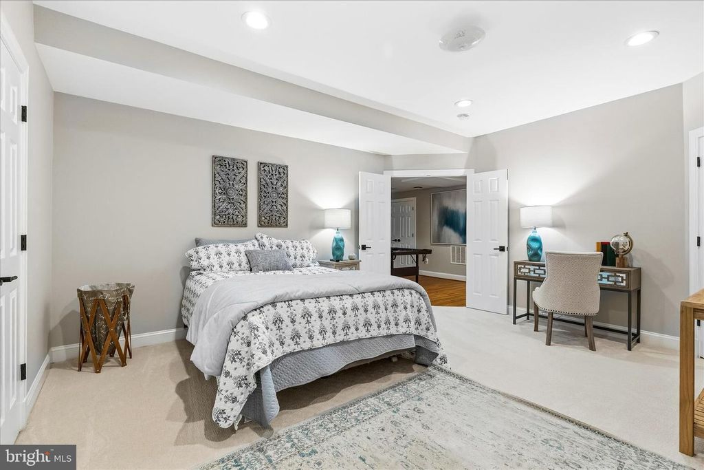 Image 60 of property listing at 10107 DAPHNEY HOUSE WAY, Rockville, MD 20850