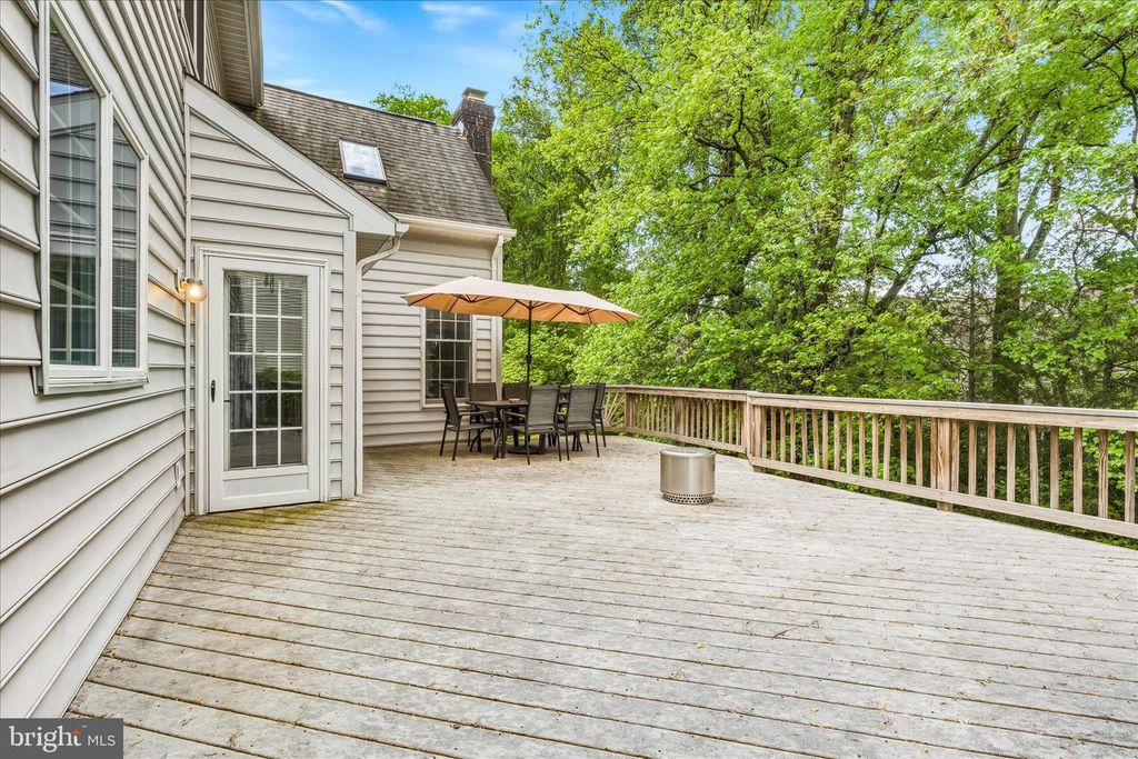 Image 64 of property listing at 10107 DAPHNEY HOUSE WAY, Rockville, MD 20850