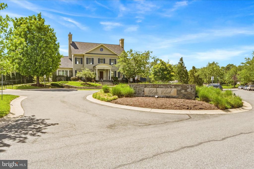 Image 73 of property listing at 10107 DAPHNEY HOUSE WAY, Rockville, MD 20850