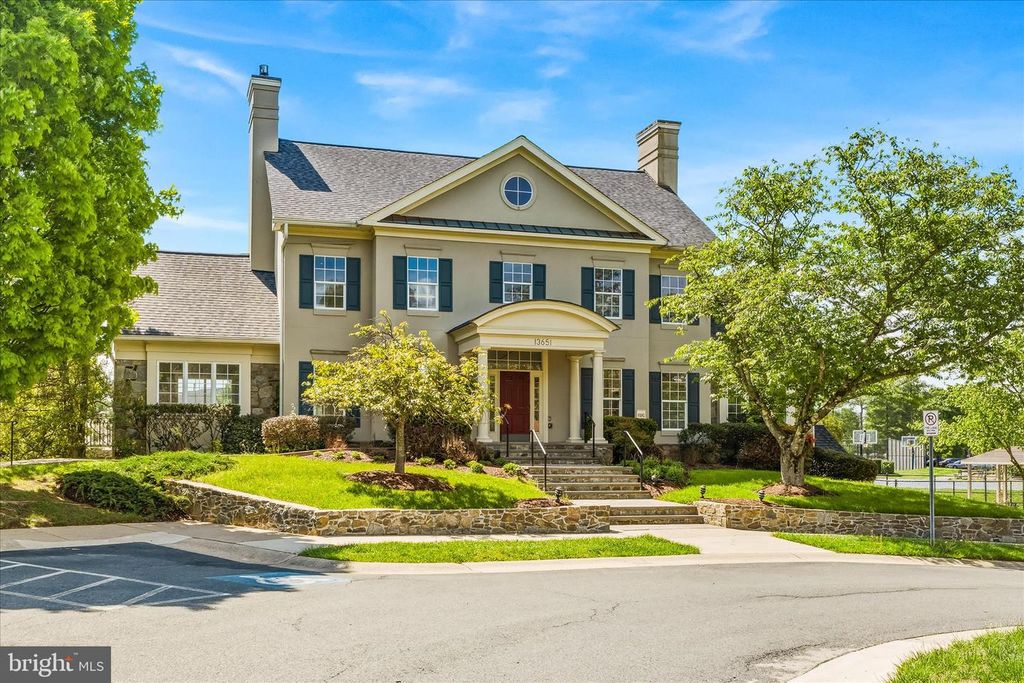 Image 74 of property listing at 10107 DAPHNEY HOUSE WAY, Rockville, MD 20850