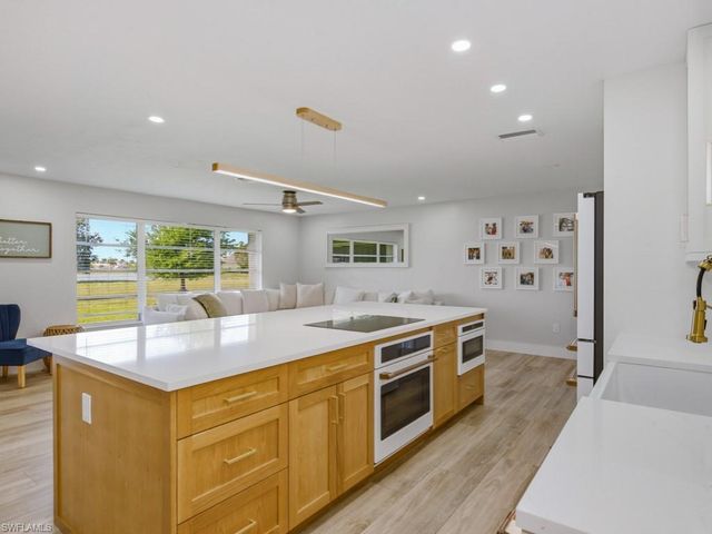 18061 Royal Hammock BLVD, Naples, FL 34114