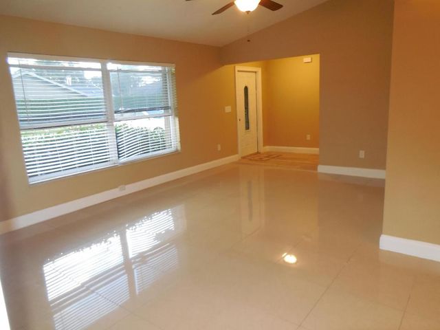 1681 Wyndcliff Drive, Wellington, FL 33414