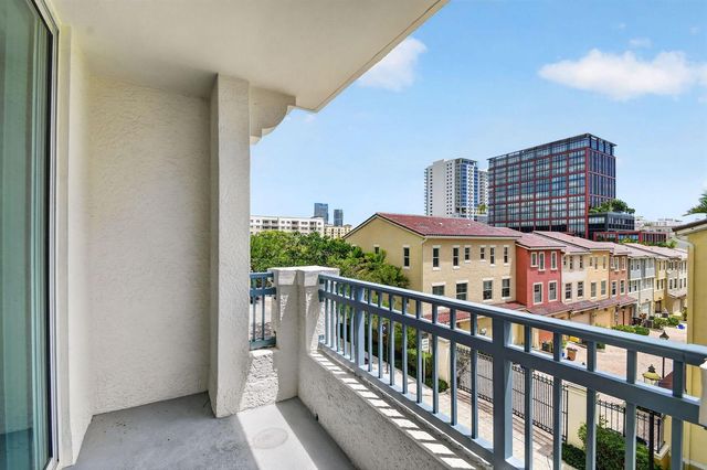 403 S Sapodilla Avenue 307, West Palm Beach, FL 33401