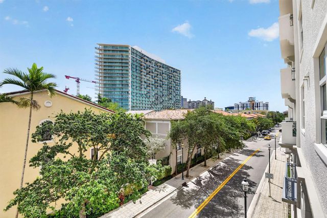 403 S Sapodilla Avenue 307, West Palm Beach, FL 33401