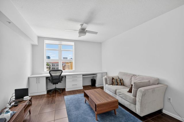 403 S Sapodilla Avenue 307, West Palm Beach, FL 33401