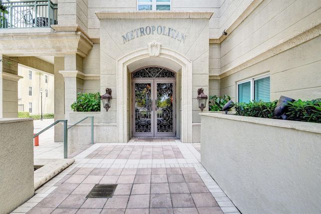 403 S Sapodilla Avenue 307, West Palm Beach, FL 33401