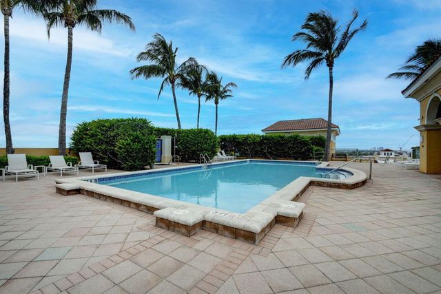 403 S Sapodilla Avenue 307, West Palm Beach, FL 33401