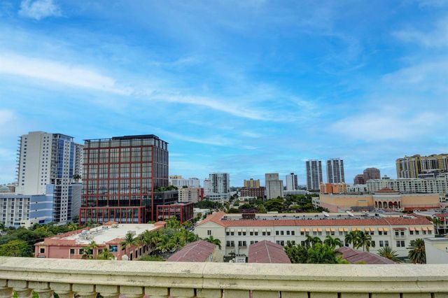 403 S Sapodilla Avenue 307, West Palm Beach, FL 33401
