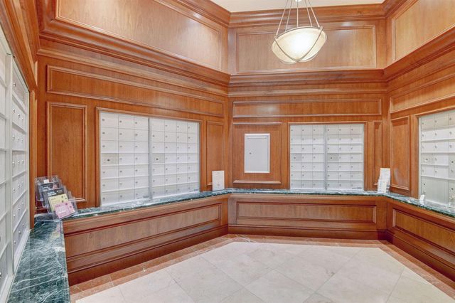 403 S Sapodilla Avenue 307, West Palm Beach, FL 33401
