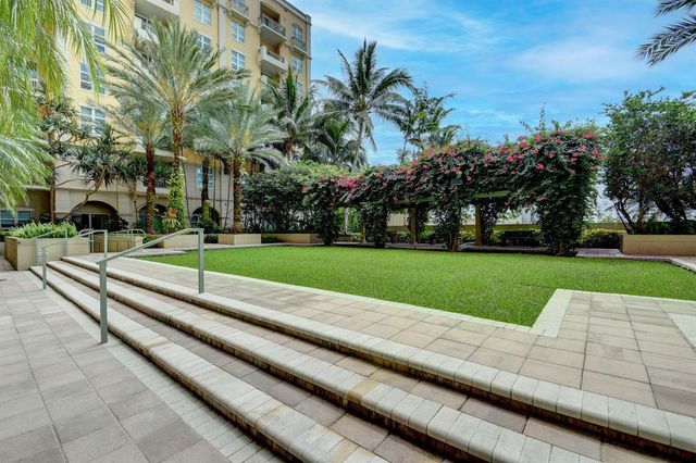 403 S Sapodilla Avenue 307, West Palm Beach, FL 33401