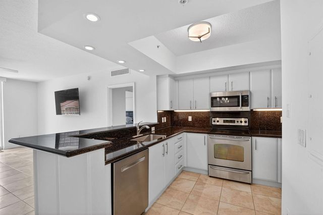 403 S Sapodilla Avenue 307, West Palm Beach, FL 33401