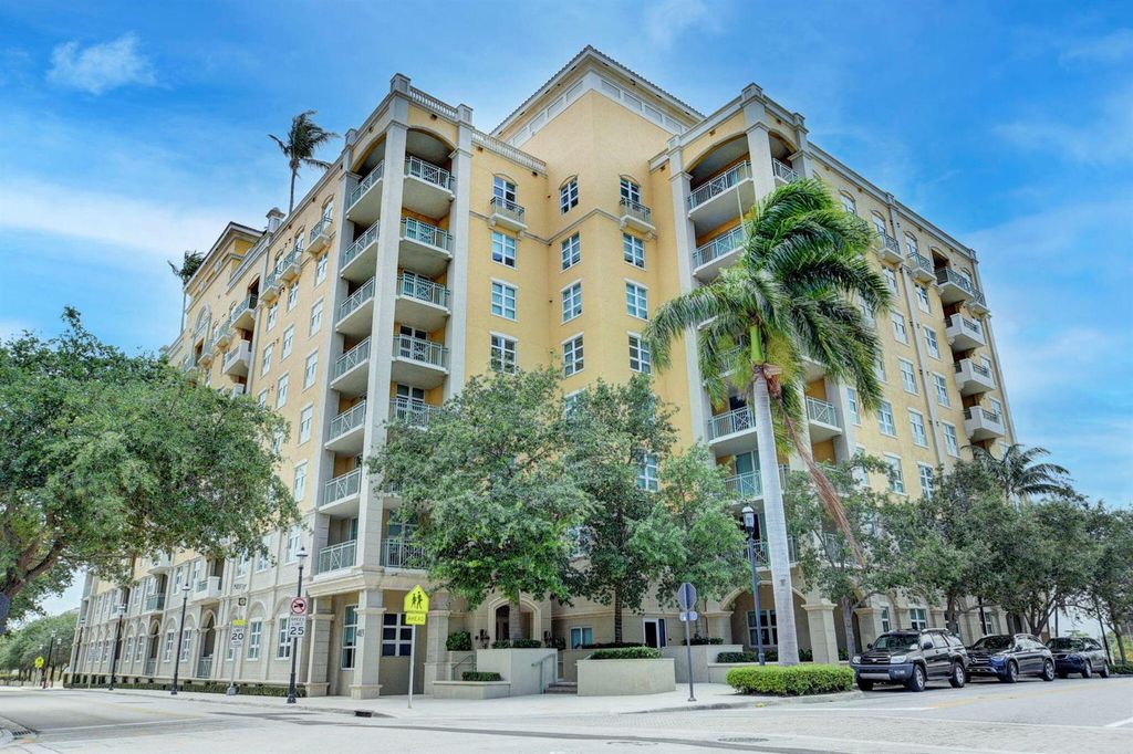 403 S Sapodilla Avenue 307, West Palm Beach, FL 33401