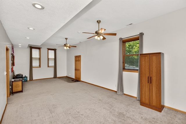 2500 Acorn Street, Norwalk, IA 50211